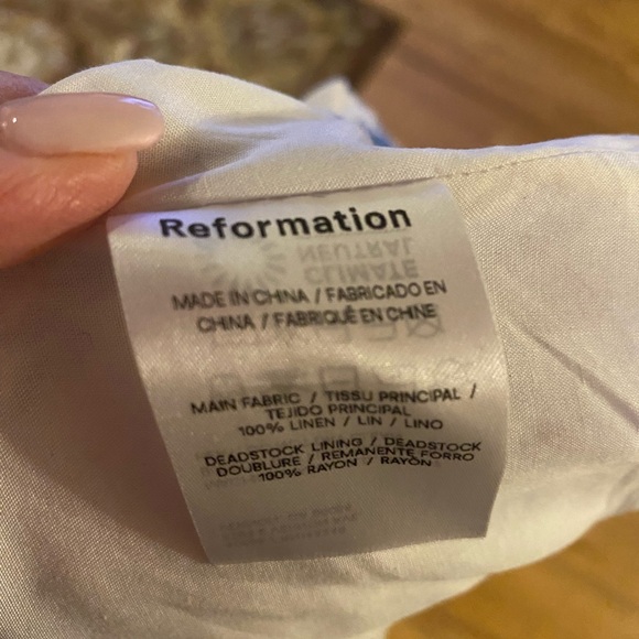 Reformation size 2 gorheousy linen top. Like new!! - Picture 3 of 4